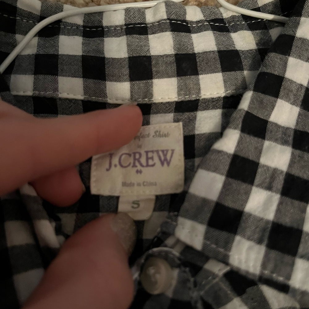 Black & White Gingham Button-Front Women's Shirt - Picture 3 of 3